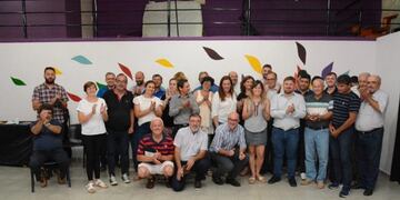 Los participantes del encuentro del Frente Progresista en María Juana (Prensa Pablo Pinotti)