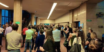 La resolución surgió de una asamblea en la planta baja de la sede de Pellegrini\u002E (@mauroyasprizza)