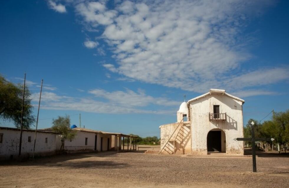 Estudian trabajos patrimoniales en la capilla de Laguna del Rosario