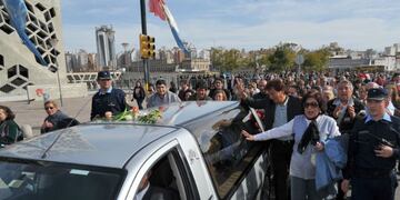 Despedida de los restos de Eduardo Angeloz\u002E