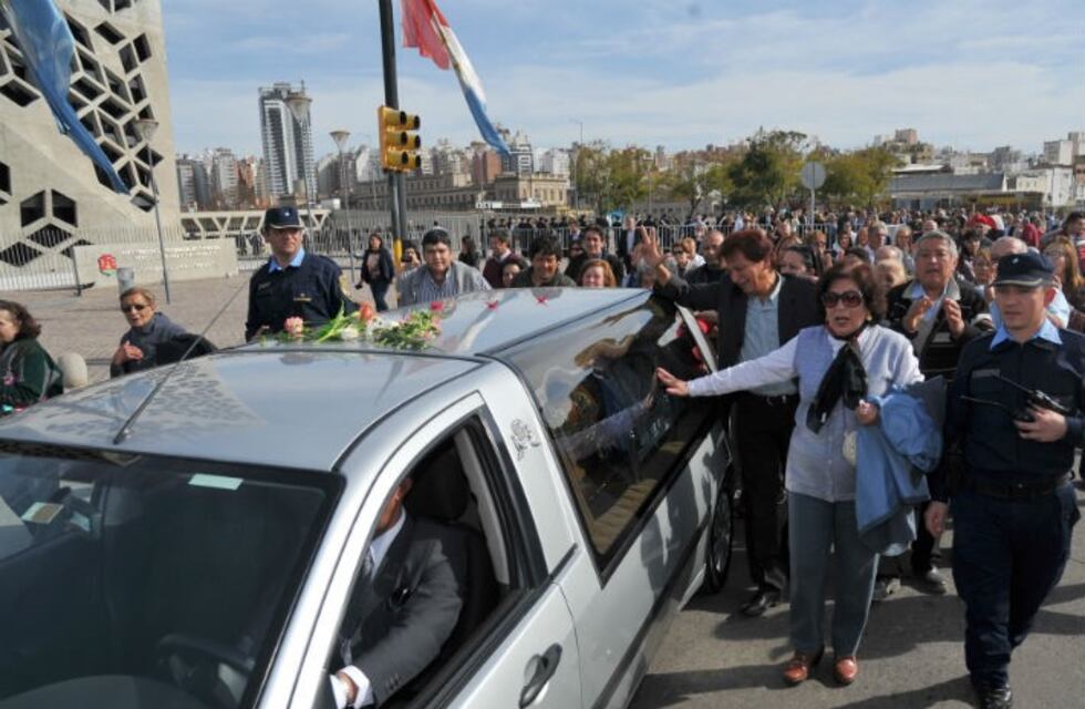 Juan Schiaretti: "Angeloz se convirtió en un patrimonio de todos los cordobeses"