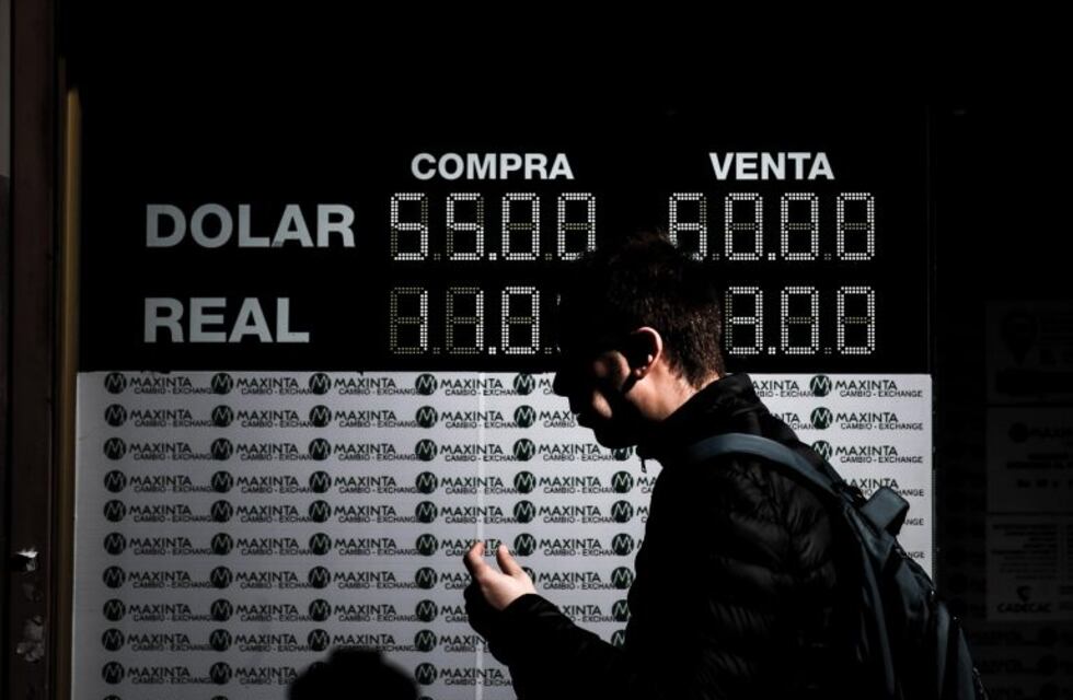 El dólar subió cinco pesos y cerró a $63, según Banco Nación