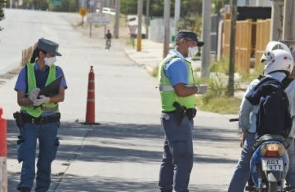 El Gobierno otorgará 5 mil pesos a las fuerzas armadas y de seguridad