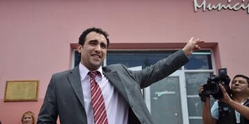 Multan con 15 mil pesos a JoséCarambia, intendente de Las Heras