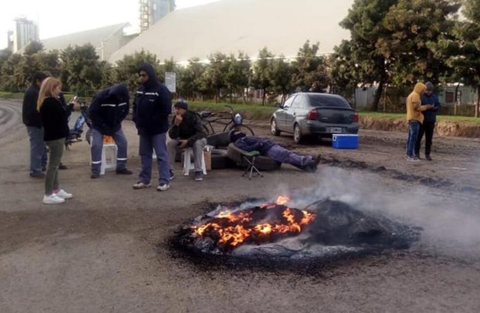 Aceiteras repudiaron los piquetes frente a las plantas y puertos en el Gran Rosario