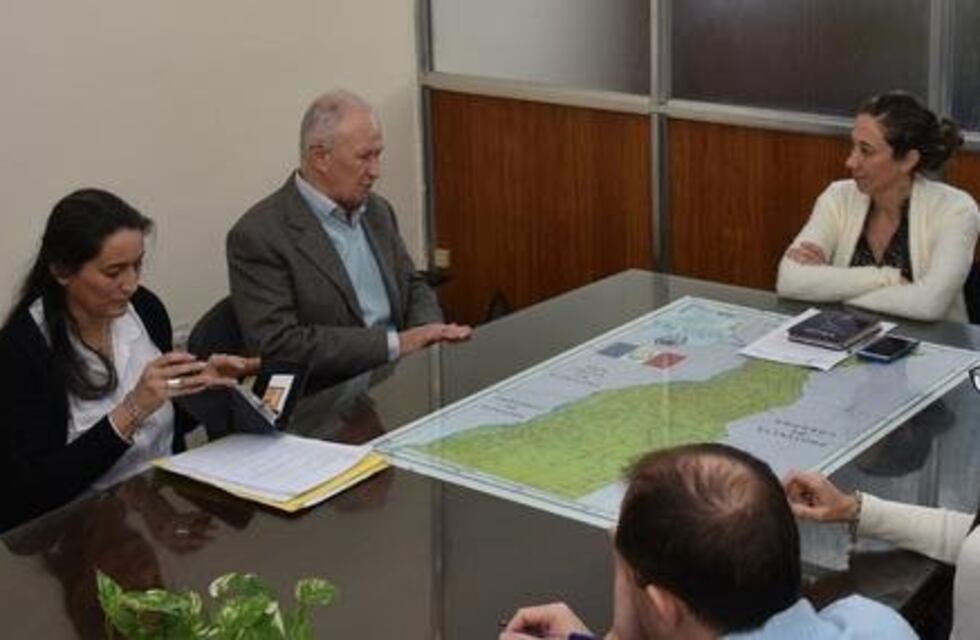 La Defensoría del Pueblo acordó con Iapos medidas para frenar el cobro del plus médico