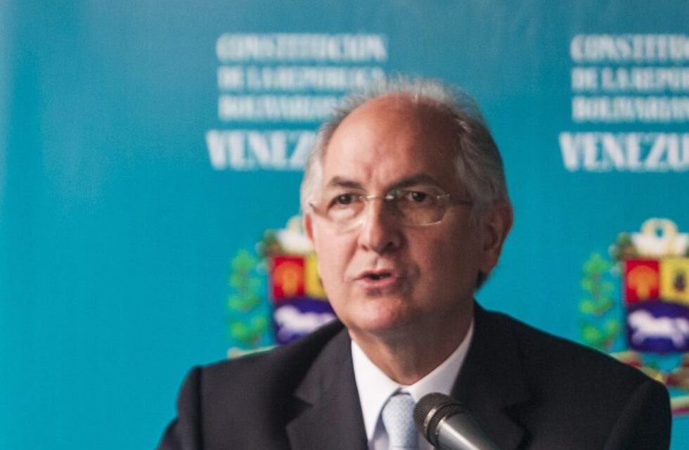 Venezuela: liberaron a Antonio Ledezma y volvió a su casa para cumplir con el arresto domiciliario