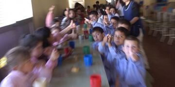 Frutas y agua será la merienda de los alumnos mendocinos\u002E