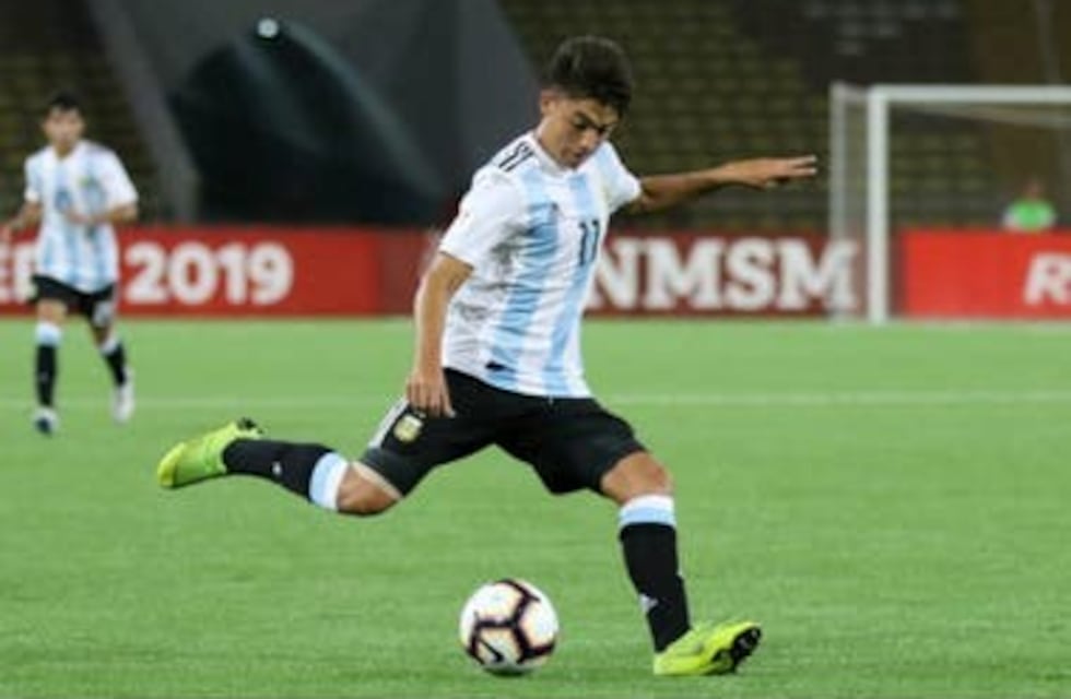 El santiagueño Exequiel Zeballos jugará con la sub-17 Argentina la final ante Rusia