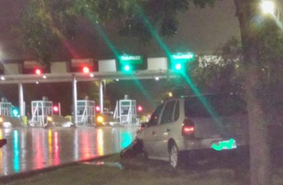 Perdió el control en la ruta e impactó contra un cartel