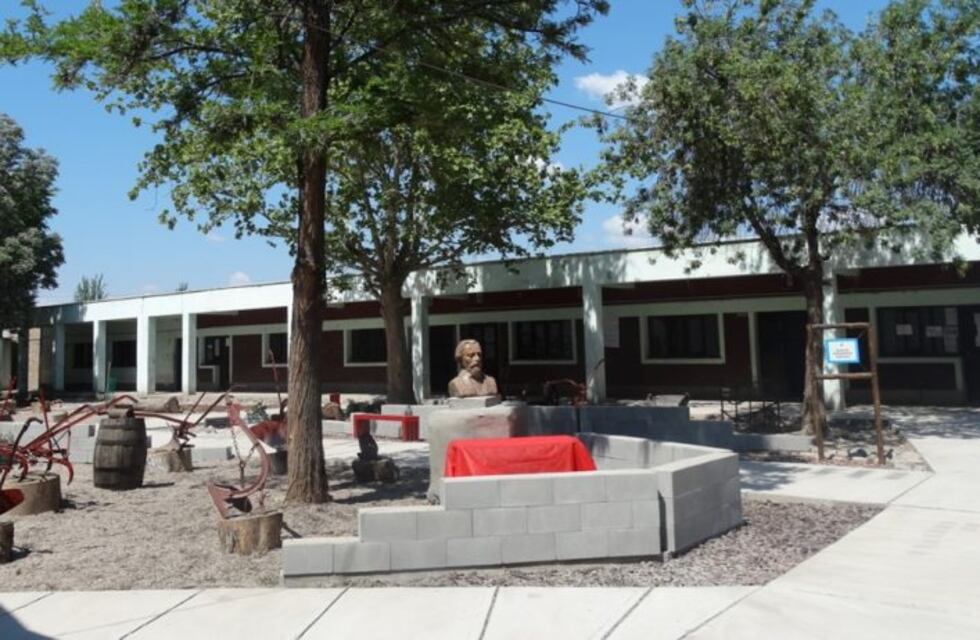 Consternación: Hallan un cadáver en la escuela Pouget de Guaymallén