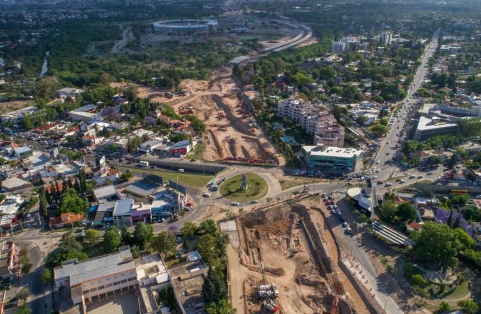 Mujer Urbana: la obra del nudo está en un 50%
