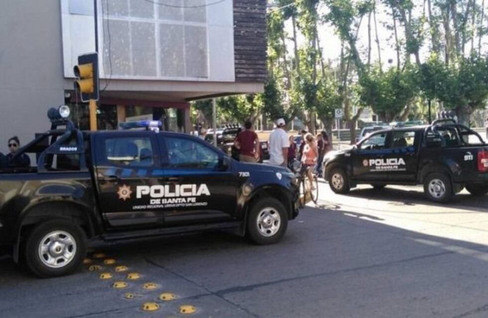 Robó una cartera y casi lo linchan los vecinos