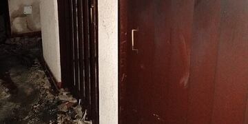Incendio y explosión en un departamento de 3 de Febrero al 500\u002E (Ministerio de Seguridad)