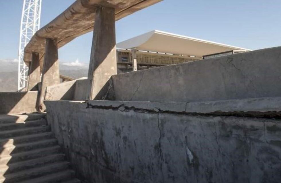 Capdevila sobre el estado del Estadio Bicentenario: "No tengo nada que ver"