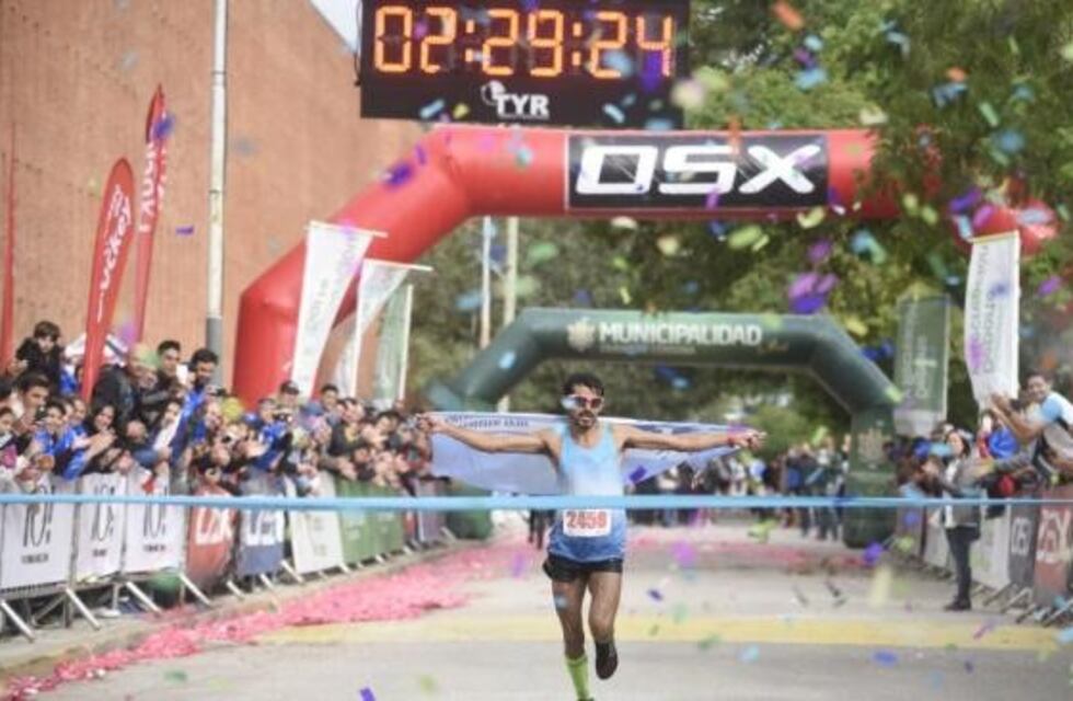 Un tucumano fue el ganador de la maratón de 42k en Córdoba