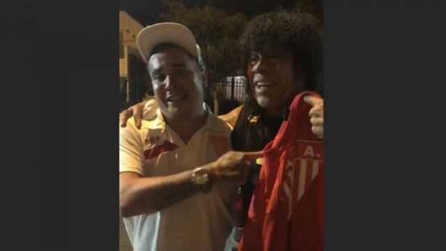 La emoción de un fanático de La Mona\u002E