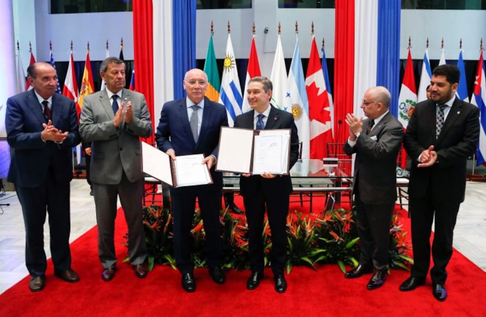 El Mercosur acordó con Canadá iniciar negociaciones para un acuerdo de comercio