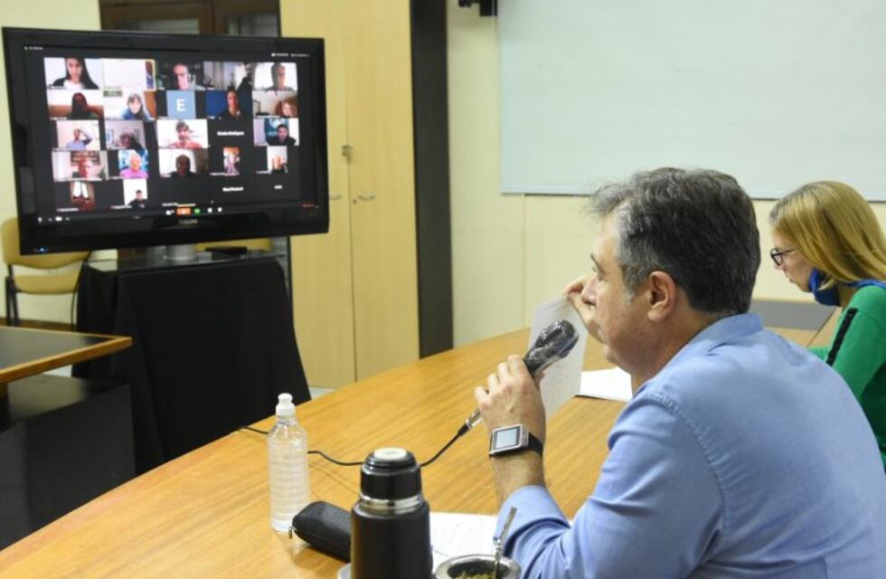 Luis Castellano descartó la apertura inmediata de nuevas actividades