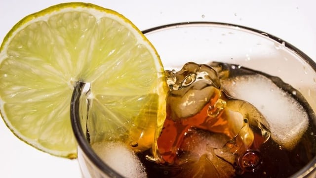 qué pasa con un vaso de refresco durante más de 3 meses a temperatura ambiente