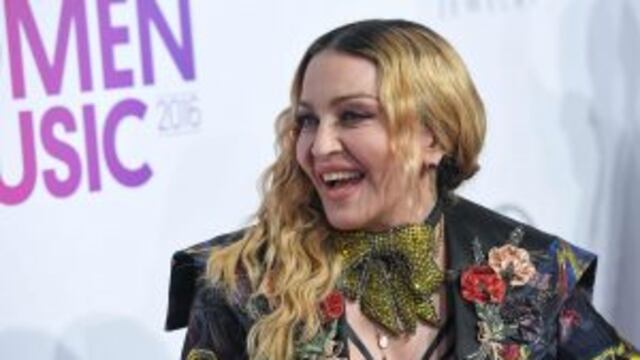Madonna attends the Billboard Women in Music 2016 event on December 9, 2016 in New York City. / AFP PHOTO / ANGELA WEISS nueva york eeuu Madonna evento Billboard Women music 2016 musica musico cantante invitados
