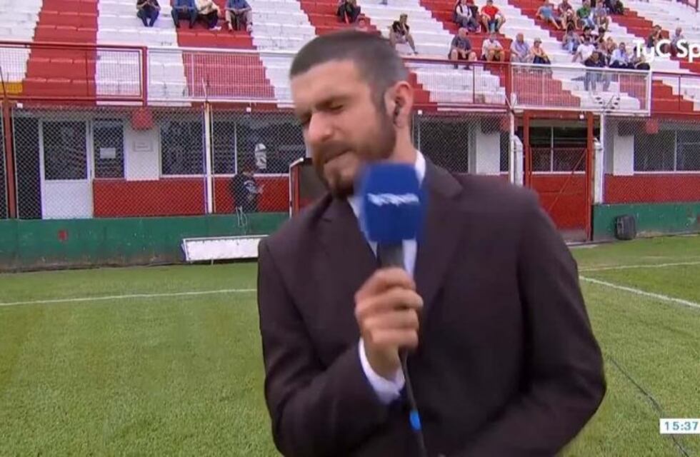 El tremendo pelotazo en la cara que recibió un periodista en plena transmisión