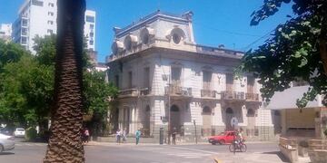 Los administradores tuvieron que suspender las clases en Oroño al 400\u002E (Facebook)