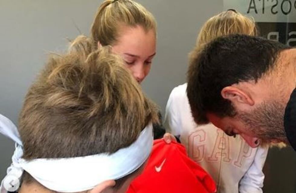 Tres niños entrerrianos rompieron en llanto al conocer a Del Potro