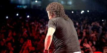 La Mona Jiménez, en Estadio del Centro, 8 de junio de 2019