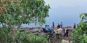 Los cuerpos de las víctimas fueron rescatados del agua entre el mediodía y la tarde de este sábado\u002E