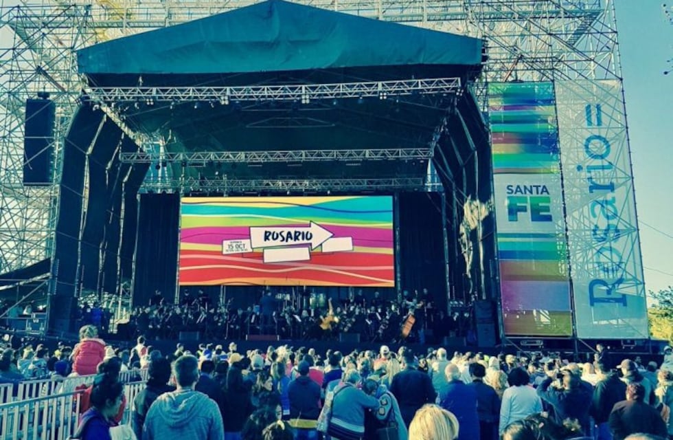 Los Palmeras brindaron un show inédito junto a la Filarmónica de Santa Fe