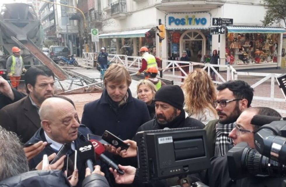 Para Arroyo, "no podía ser que la Peatonal estuviera como estaba"