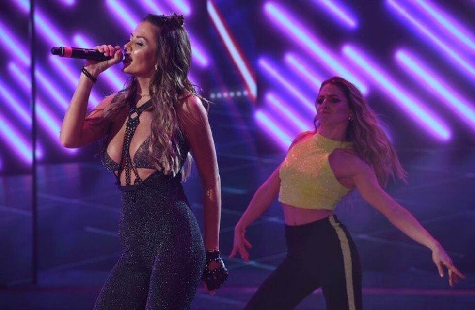 Cantando 2020: Karina Jelinek no tuvo su mejor presentación y el jurado la destrozó