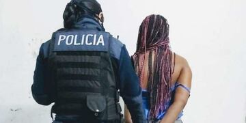 Dominicana detenida por asalto