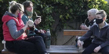 Hasta el 16 de agosto están prohibidos los encuentros familiares en Córdoba y en el resto del país\u002E