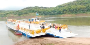 Puerto Libertad se prepara para reactivar el cruce internacional con Paraguay a través del servicio de balsa.