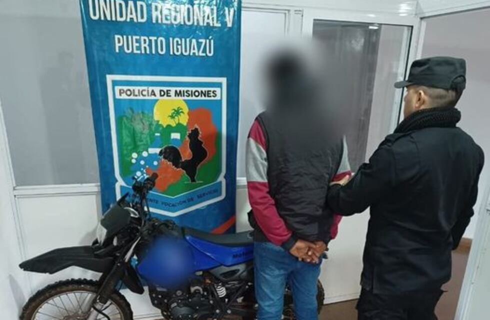 Puerto Esperanza: recuperan motocicleta sustraída y detienen a su conductor
