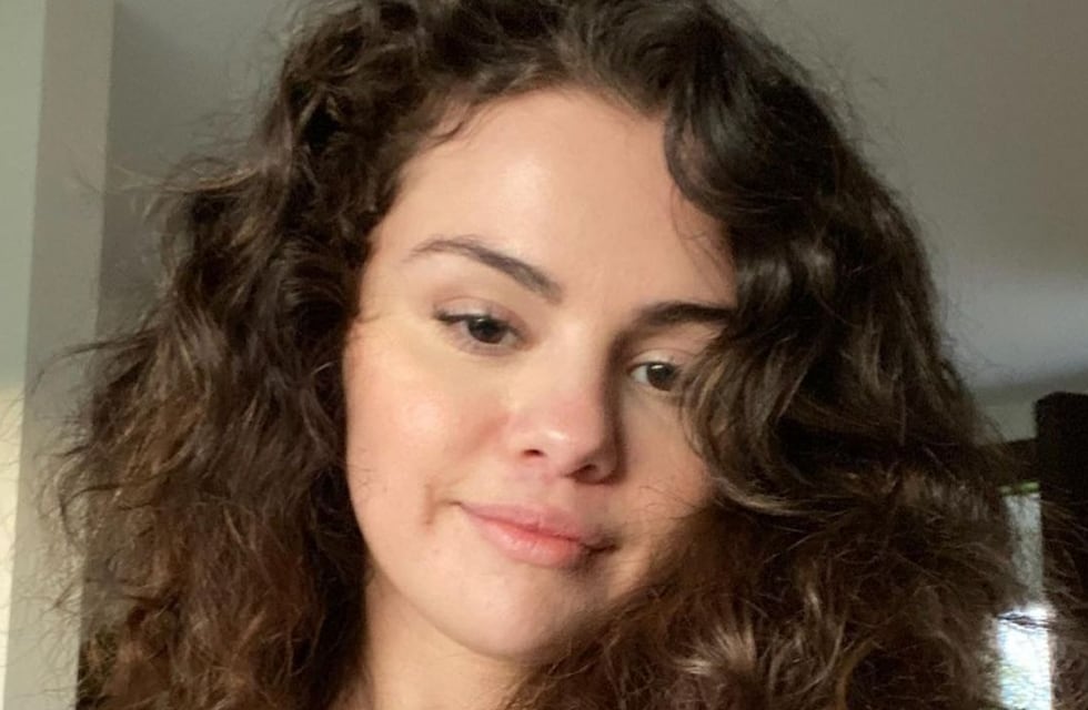 Paso a paso, la rutina de skin care que compartió Selena Gómez