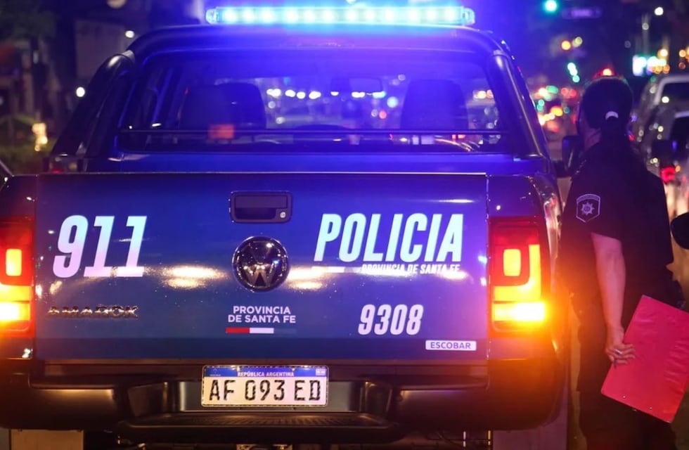 Violencia desbordada: un adolescente de 16 años muerto y una mujer gravemente herida en medio de dos tiroteos en Santa Fe