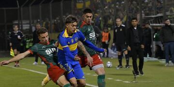 Exequiel Zeballos sufrió una durísima patada por parte de Milton Leyendeker.