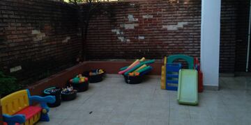 El establecimiento ubicado sobre Chiclana al 900 quedó expuesto por las filmaciones de una vecina.