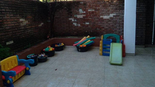 El establecimiento ubicado sobre Chiclana al 900 quedó expuesto por las filmaciones de una vecina.