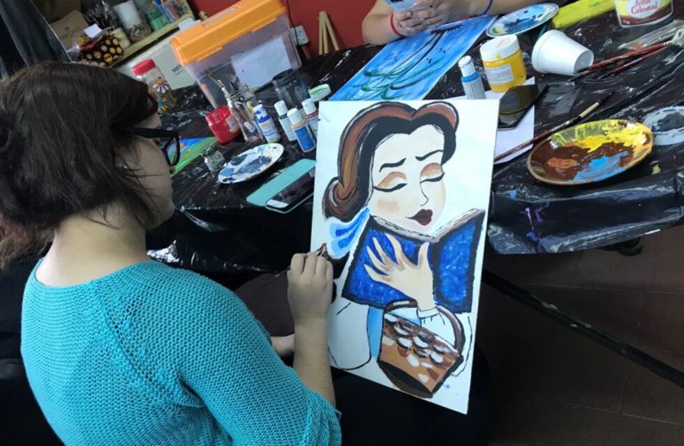 Taller de pintura para mayores de 45 años en Zavalla