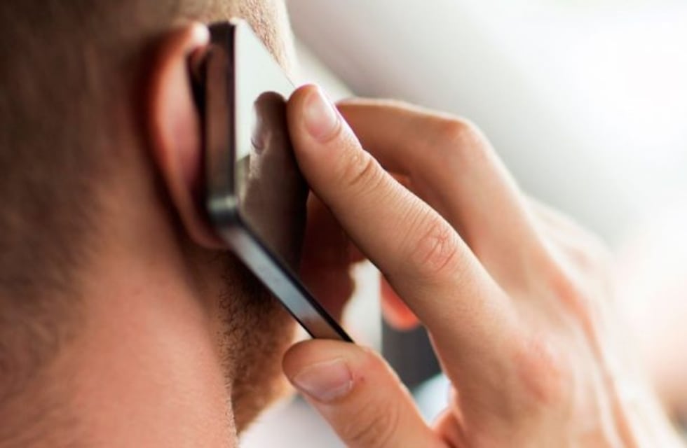 Nueva ola de llamadas truchas: acá está el número que usan los estafadores telefónicos, esta vez