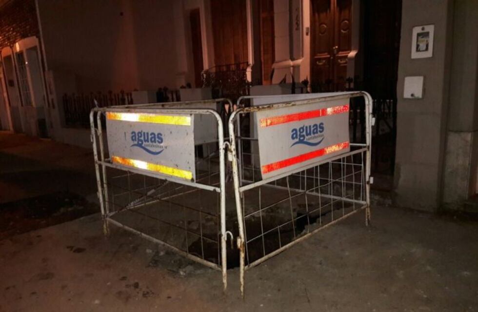 Insólito: la policía lo detuvo cuando intentaba llevarse un corralito de Aguas Santafesinas