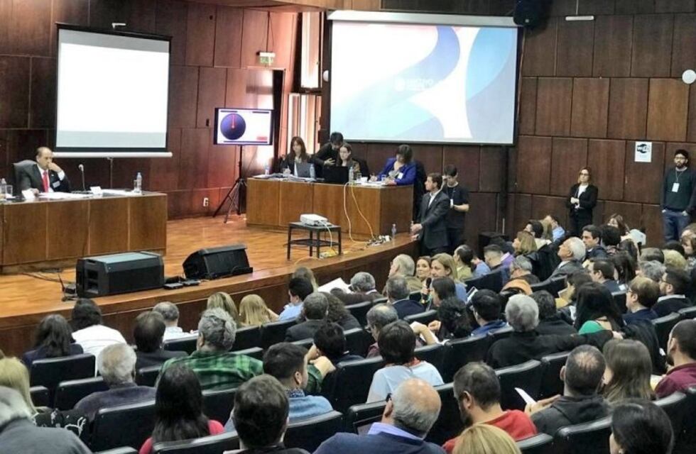 La UNCuyo aprobó la paridad de género para los cargos electivos