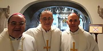 El obispo Martorell y los obispos de Posadas, Juan Rubén Martínez, y de Oberá, Damián Santiago Bitar\u002E (La Voz)