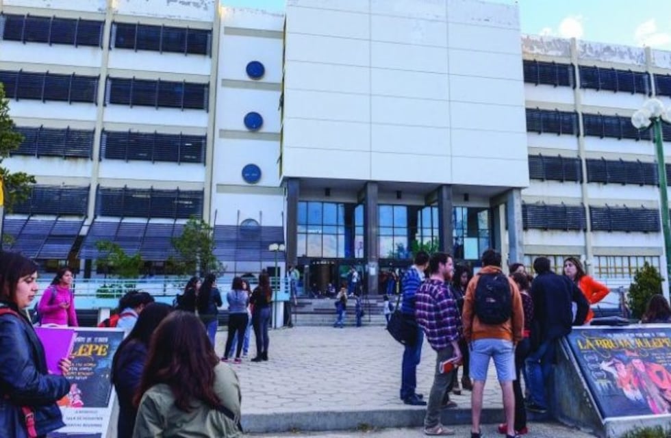 La Universidad con inconvenientes por falta de pago de partidas de Nación