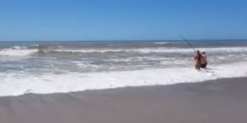 Dos nenas fueron dramáticamente rescatadas en Mar del Sud\u002E