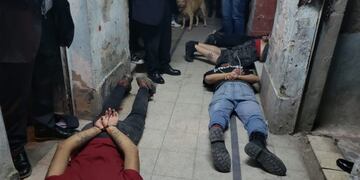 Más detenidos por el atentado al mausoleo de Falcón en Recoleta\u002E